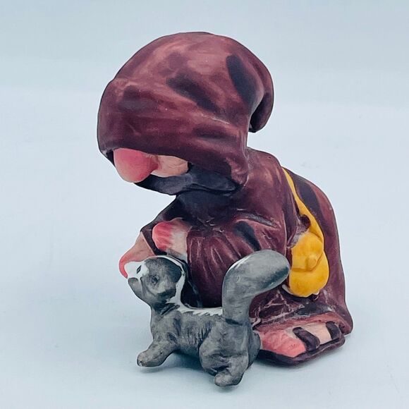Vintage Figurine Blink Friar Monk in Robes Petting Black White Kitty Cat Skunk - Picture 2 of 7